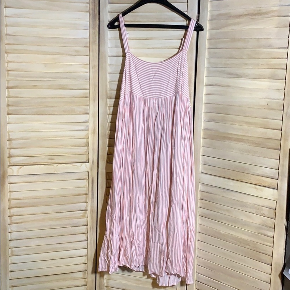 Urban Outfitters Midi dress